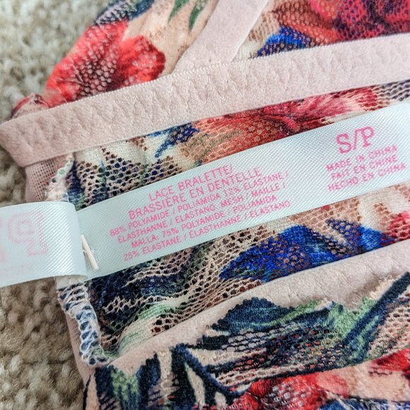 Victoria's Secret PINK Floral Lace Bralette - Picture 5 of 5